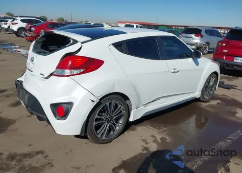 2016 Hyundai Veloster Turbo z USA, uszkodzony, nr VIN KMHTC6AE6GU267921